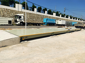 河南盛達(dá)專用車輛有限公司100噸地磅